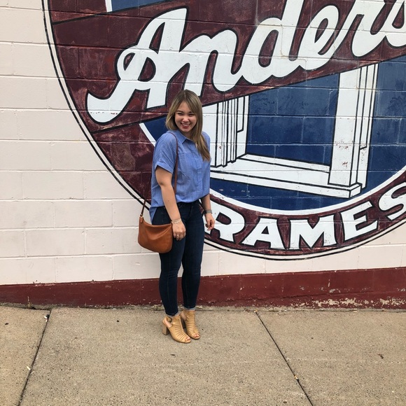 Meet your Posher, Mari - Picture 4 of 5